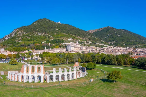 İtalyan kenti Gubbio Panorama Manzarası.