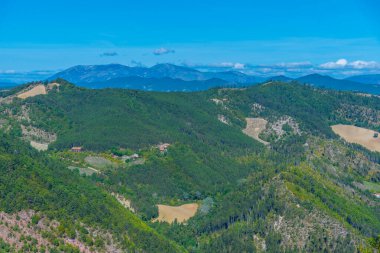 Gubbio, İtalya yakınlarındaki Umbria 'nın dağlık manzarası.
