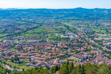 İtalyan şehri Gubbio 'nun panoramatik manzarası.