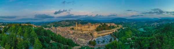 Coucher Soleil Sur Paysage Urbain Urbino Italie — Photo