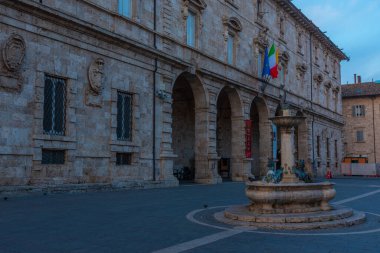 İtalyan şehri Ascoli Piceno 'daki Palazzo dell' Arengo.