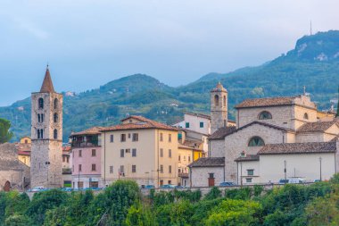 İtalya 'daki Ascoli Piceno' da Santa Maria Intervineas Kilisesi.
