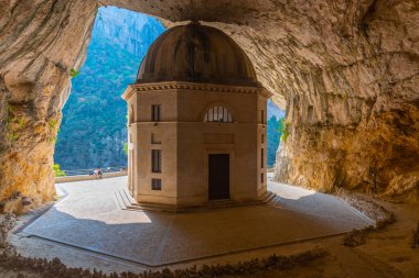 İtalya 'daki Tempio del Valadier Kilisesi.