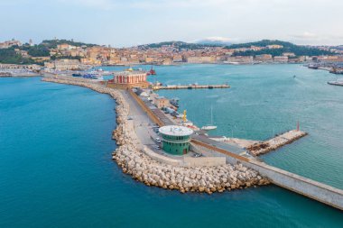 İtalya 'nın Ancona limanının Panorama manzarası.