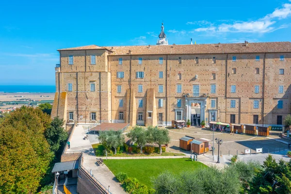 İtalya 'daki Loreto Kutsal Evi' nin havadan görünüşü..