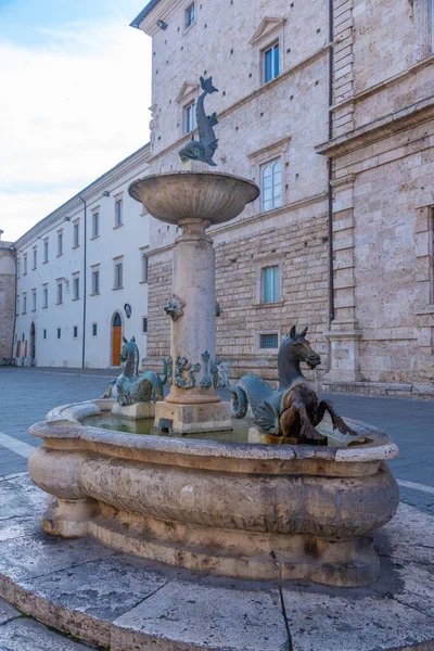 Fountain Piazza Arringo Italian Town Ascoli Piceno — Stock Photo, Image