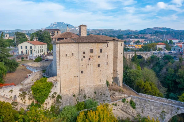 İtalya 'nın Ascoli Piceno kasabasındaki Malatesta kalesi.