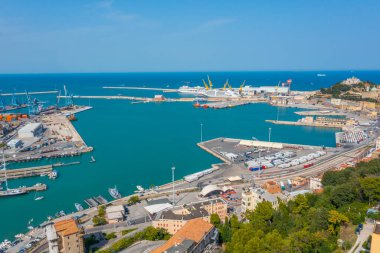 Ancona, İtalya 'ya bakan San Ciriaco Katedrali.