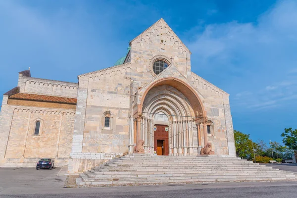 İtalyan kenti Ancona 'daki San Ciriaco Katedrali.