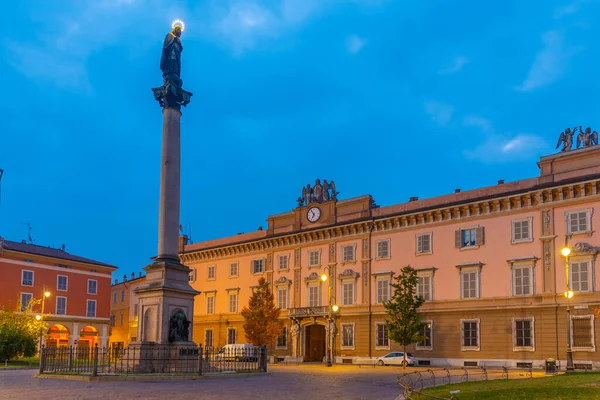 Zonsopgang Boven Het Rooms Katholieke Bisdom Piacenza Bobbio Piacenza Italië — Stockfoto