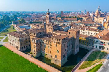 İtalya 'nın Mantua şehrinde Aziz George Kalesi.