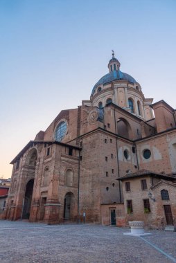 İtalya, Mantua 'daki Basilica di Sant' Andrea.
