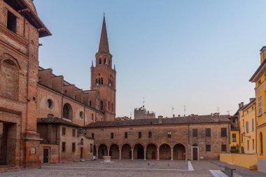 İtalya, Mantua 'daki Basilica di Sant' Andrea.