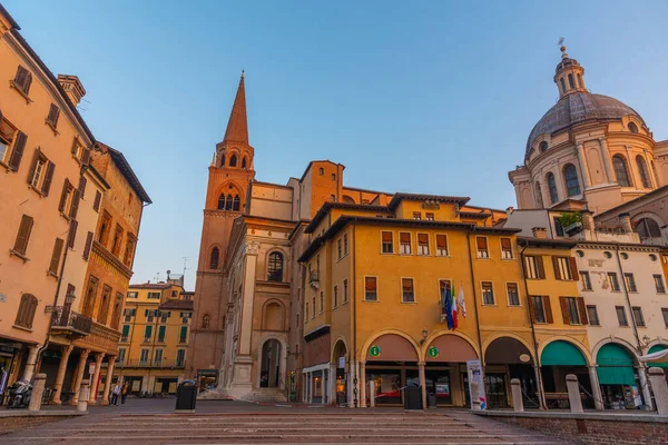 Cityscape Mantua Overlooked Basilica Sant Andrea — 스톡 사진