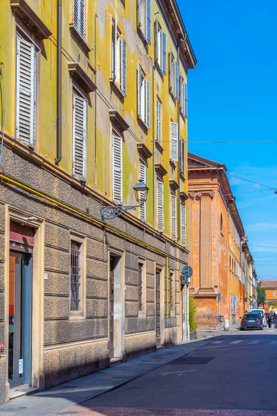 İtalyan kenti Modena 'daki tarihi bina.