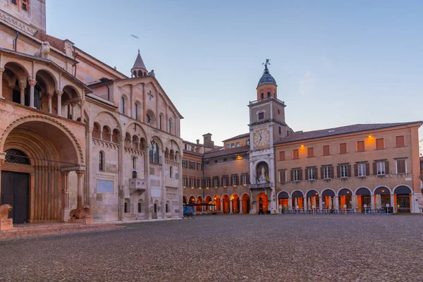 Sunrise Άποψη Του Palazzo Comunale Στην Ιταλική Πόλη Modena — Φωτογραφία Αρχείου