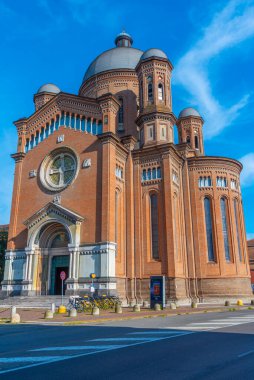 Tempio Monumentale di San Giuseppe ai Caduti Guerra, İtalyan kenti Modena 'da.