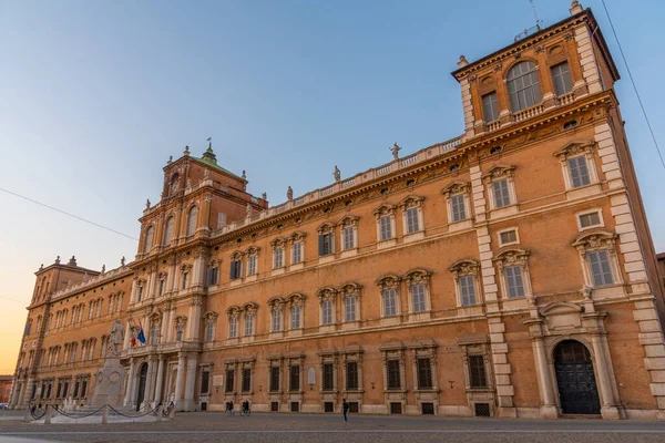 Vista Atardecer Del Palazzo Ducale Ciudad Italiana Módena — Foto de Stock