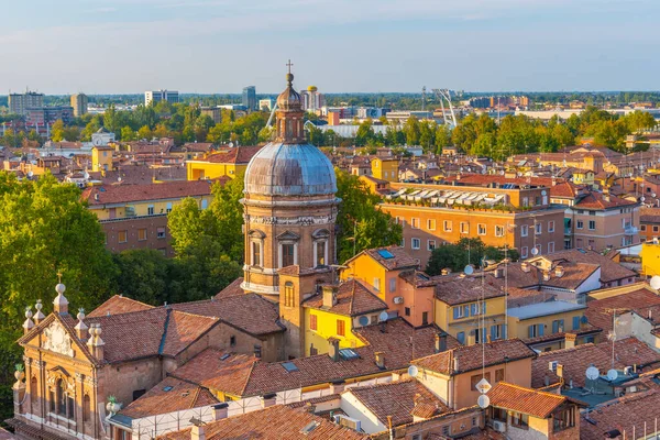 İtalyan kenti Modena 'da Chiesa della Madonna del Voto.