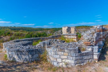 Bulgaristan 'daki Cherven kalesinin kalıntıları.