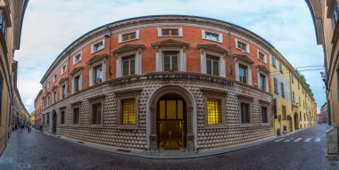 İtalyan kenti Piacenz 'deki postane