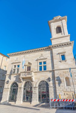 San Marino Cumhuriyeti Piazza della liberta 'daki tarihi bir binanın görüntüsü..