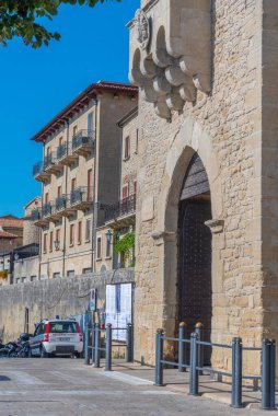 Citta di San Marino 'da Rampart yürüyüşü.