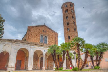 Basilica di Sant 'Apollinare Nuovo İtalyan şehri Ravenna' da.