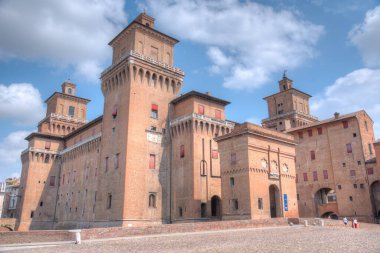 İtalyan kenti Ferrara 'da Castello Estense.