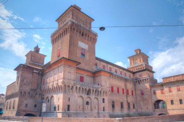 İtalyan kenti Ferrara 'da Castello Estense.
