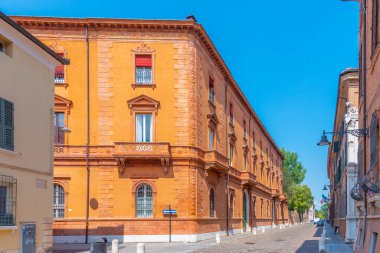 İtalya 'nın Ferrara kentindeki tarihi evler.