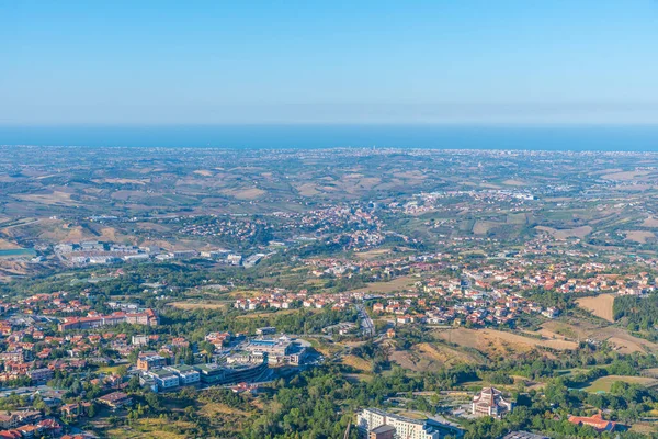Adriyatik Denizi 'ne doğru San Marino' nun hava manzarası.