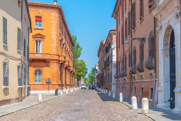 Történelmi Házak Óvárosban Ferrara Olaszországban — Stock Fotó