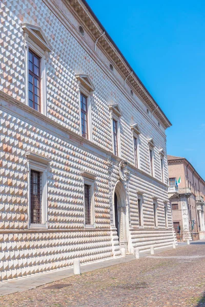 Palazzo Dei Diamanti Італійському Місті Феррара — стокове фото