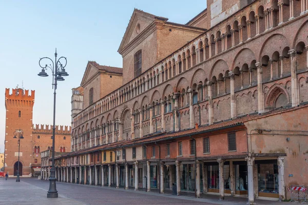 Zonsopgang Uitzicht Kathedraal Italiaanse Stad Ferrara — Stockfoto