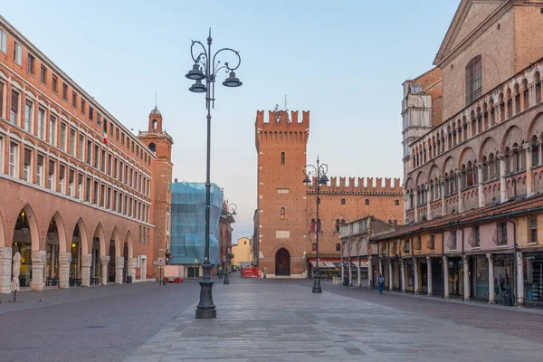 Soluppgång Utsikt Över Katedralen Italienska Staden Ferrara — Stockfoto