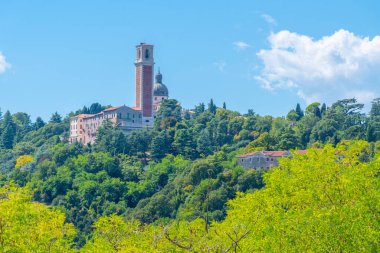 İtalyan kenti Vicenza 'da Madonna di Monte Berico' nun mabedi.