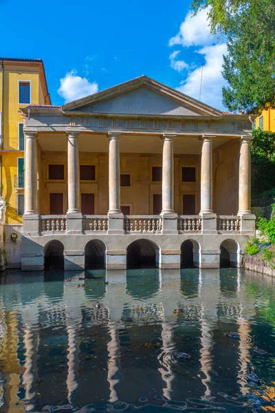 Loggia Valmarana İtalyan kasabası Vicenza 'da.