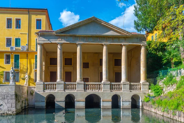Loggia Valmarana İtalyan kasabası Vicenza 'da.