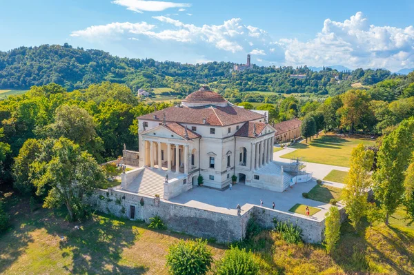 Villa la Rotonda İtalyan kasabası Vicenza 'da.