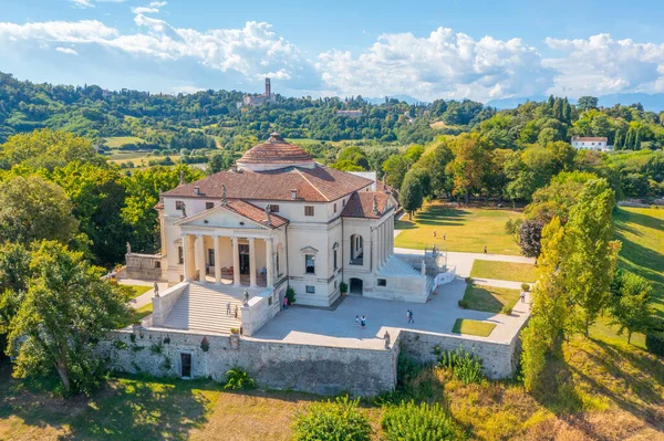 Villa la Rotonda İtalyan kasabası Vicenza 'da.
