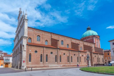 İtalya Vicenza 'daki Santa Maria Annunciata Katedrali.