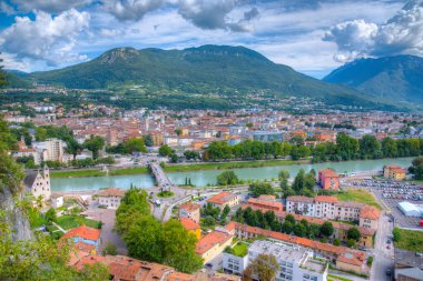 Eski İtalyan şehri Trento 'nun Panorama manzarası.