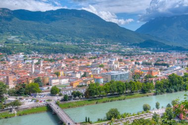 Eski İtalyan şehri Trento 'nun Panorama manzarası.