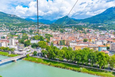 Eski İtalyan şehri Trento 'nun Panorama manzarası.