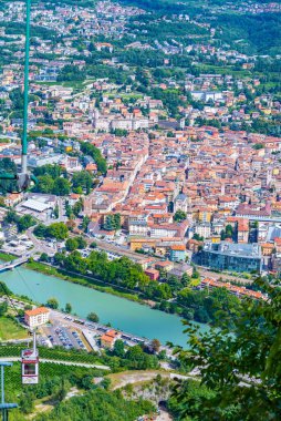 İtalyan şehri Trento 'nun hava manzarası.