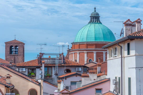 イタリアのヴィチェンツァにあるサンタ マリア アンヌンサータ大聖堂 — ストック写真
