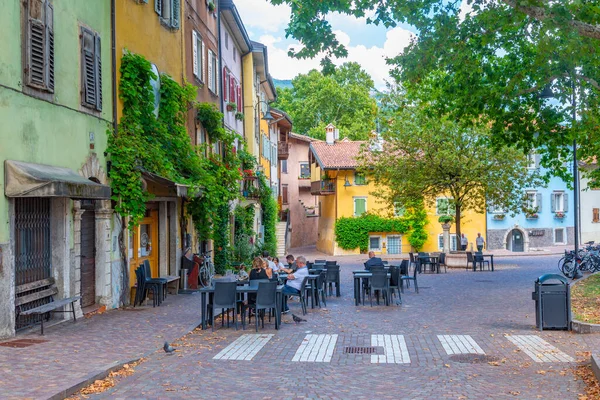 İtalya 'nın Trento kentinde Piazza di Piedicastello.