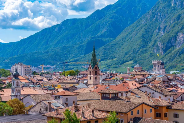 Eski İtalyan şehri Trento 'nun hava manzarası.