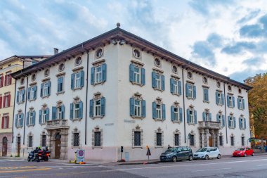 İtalya 'nın Trento kentindeki Trautmannsdorf Sarayı.